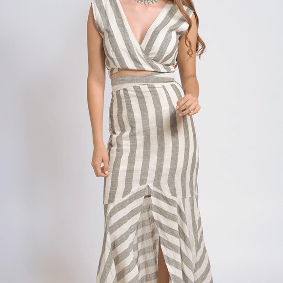 Lovposh Dresses & Skirts - LovPosh Dress with Wrap Top and Center Cut out